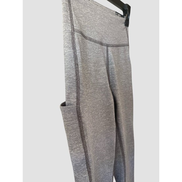 Tek Gear Workout Women's Capri High Rise Leggings Pants size XS NWT - Picture 2 of 5